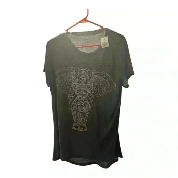 Zoe + Liv Tee Shirt - Picture 1 of 3